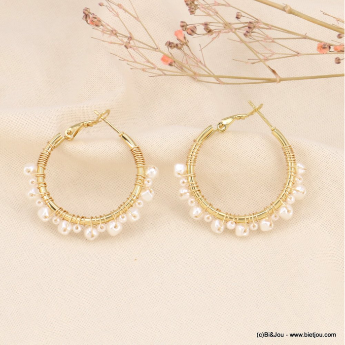 Grands anneaux en acier inoxydable doré et perles blanches brodées 0323131 blanc Grands anneaux en acier inoxydable doré et perles blanches brodées 0323131 blanc