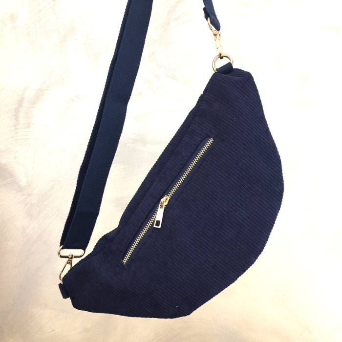 Sac banane façon velours côtelé ou léopard poche arrière extérieure zippée 0923023 bleu foncé