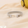 Bracelet jonc ouvert acier froncé et strass blancs rectangles 0223520 argenté