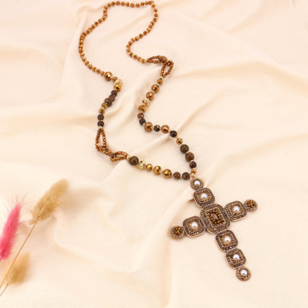 Sautoir croix baroque avec strass, cristal, perles blanches et billes métal 0123142 marron