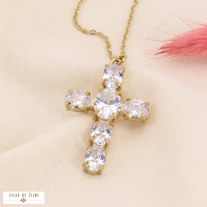 Collier acier avec maxi pendentif croix en cristaux colorés pour femme 0123501 blanc
