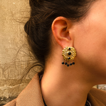 Boucles d'oreilles nénuphar en acier inoxydable doré et breloques pierres naturelles 0323571 noir
