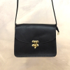 Sac à bandoulière rigide box fermoir pivotant CUIR VERITABLE 0922547 noir
