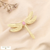 Broche libellule acier inoxydable texturé cabochon pierre 0523006 fushia