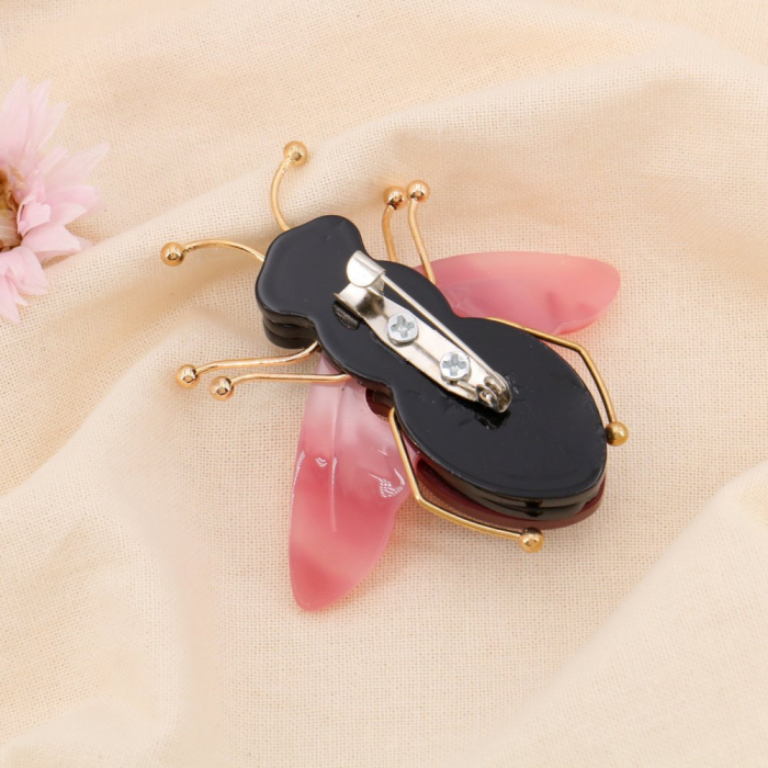 Broche épingle abeille vintage résine métal 0524505 rouge bordeaux