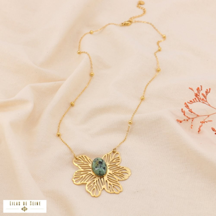 Collier acier inoxydable bohême fleur ajourée cabochon pierre 0124558 vert