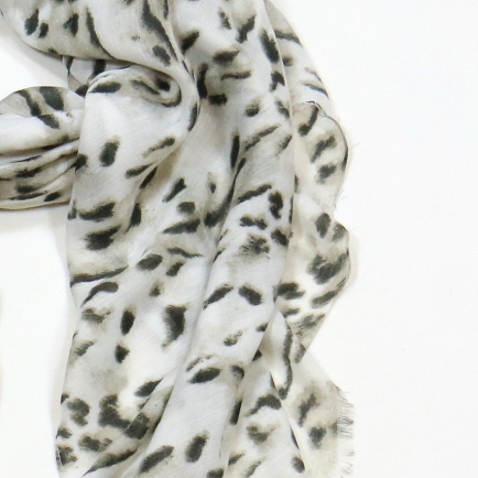 Foulard Mousseline Léger Coton Viscose Motif Léopard 0725014 gris foncé