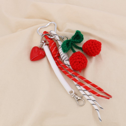 Bijou de sac ou porte-clés cerise cœur 0825017 rouge