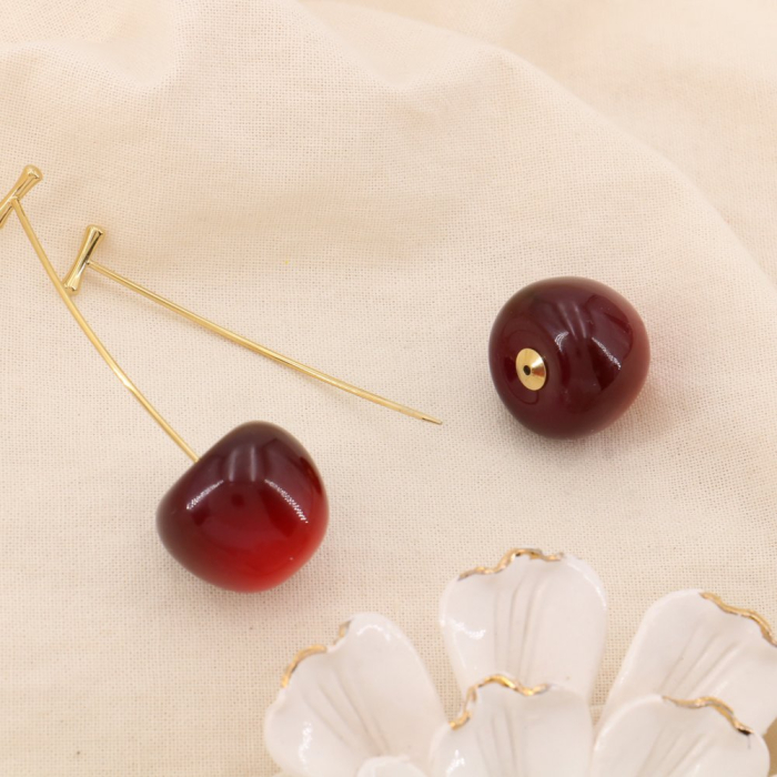 Boucles d'oreilles cerises traversantes acier résine 0325140 rouge bordeaux