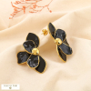 Boucles d’oreilles acier inoxydable fleur émail 0325136 noir