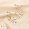 Boucles d’oreilles demi-créoles acier émail corail 0325159 naturel/beige
