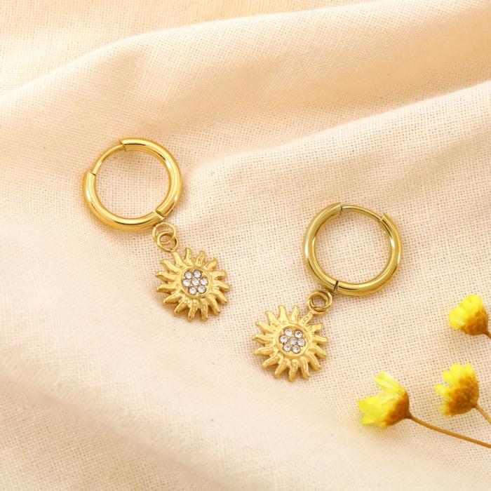 Boucles d’oreilles soleil minimaliste acier strass 0325183 doré