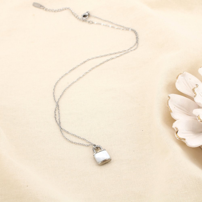 Collier cadenas acier inoxydable nacre strass 0125579 argenté