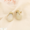 Boucles d’oreilles acier résine marbré goutte 0325580 naturel/beige