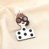 Broche épingle vintage résine femme lunettes 0526017 noir/blanc