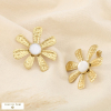 Boucles d’oreilles fleur acier inox. cabochon nacré 0326024 blanc