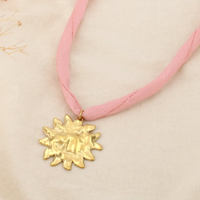 Collier acier inox cordon polyester soleil texturé 0126177 rose clair