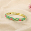 Bracelet jonc ouvrable motif fleur métal émaillé 0226232 vert